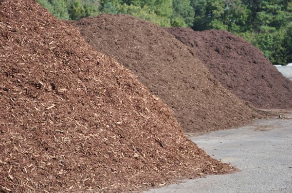 Brown Mulch Delivery in Collierville