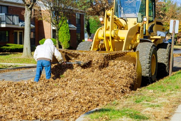 Mulch Hauling in Collierville