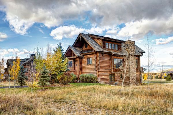 Cabin Landscaping in Collierville